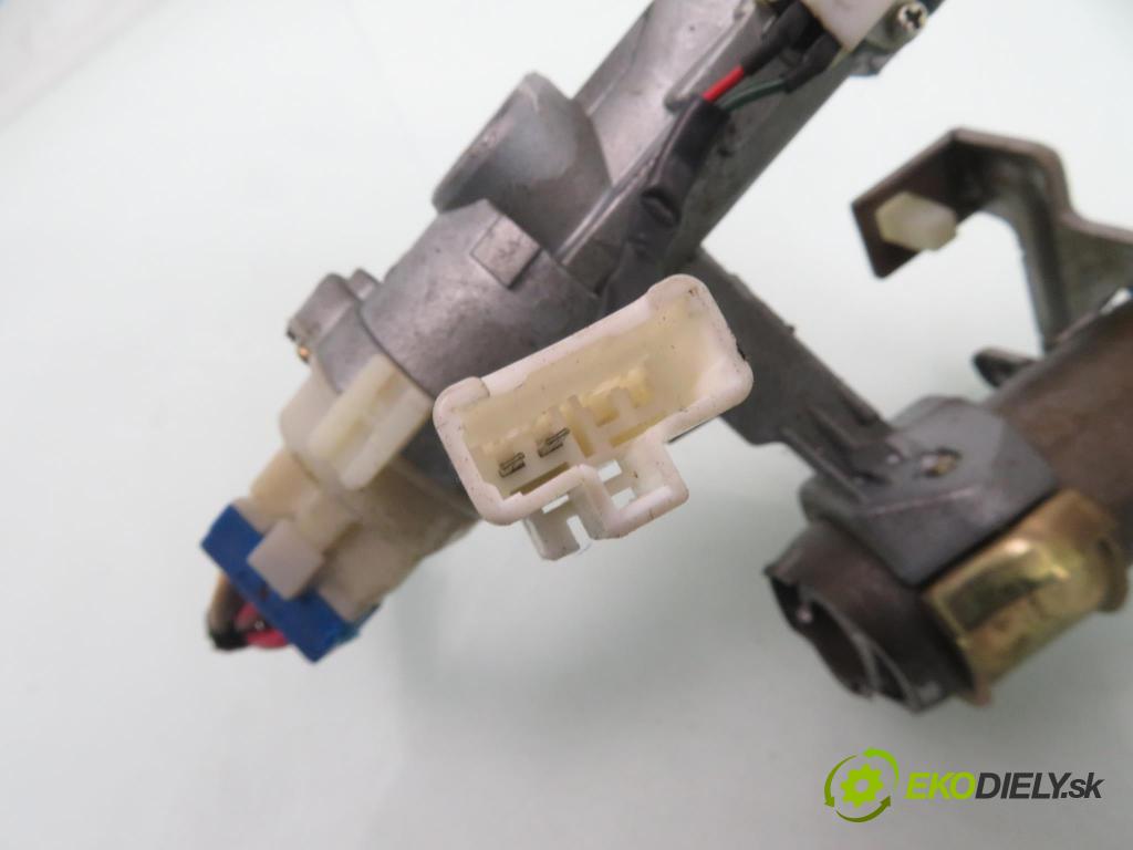 HYUNDAI ELANTRA (XD) SEDAN 2001 102,00 2 - G4GC-G 1975,00 spinačka  (Spínacia skrinka)