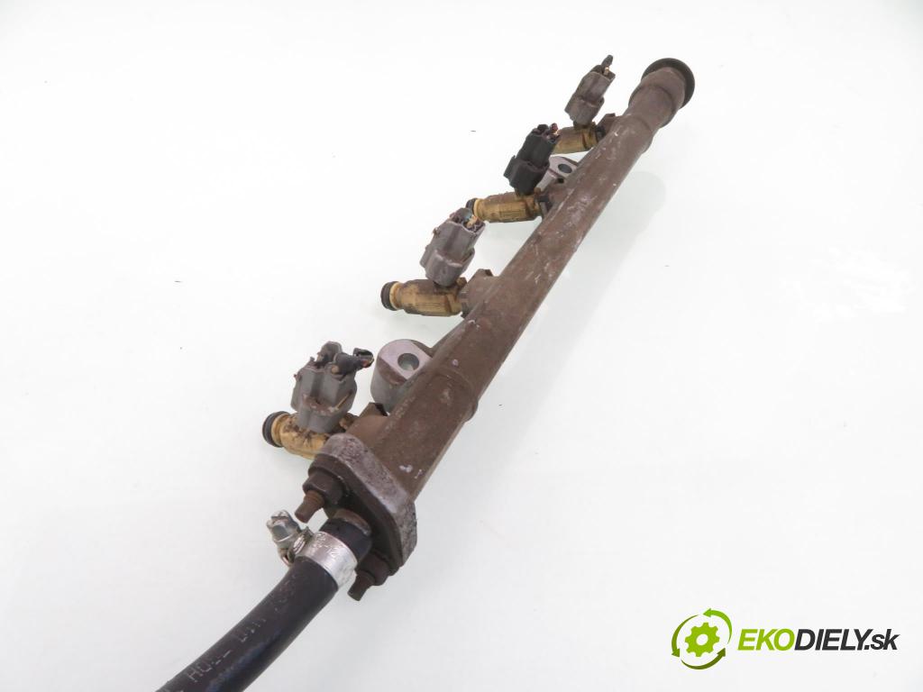 HYUNDAI ELANTRA (XD) SEDAN 2001 102,00 2 - G4GC-G 1975,00 Lišta vstrekovacia 9280990013 (Vstrekovacie lišty)