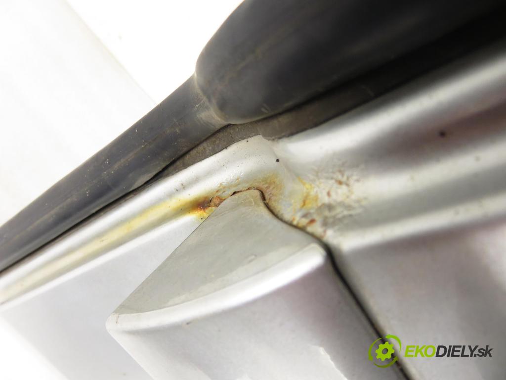 MERCEDES-BENZ VANEO (414) KOMBIVAN 2002 67,00 1.7 CDI (414.700) - OM 668.914 1689,00 pravé zadné