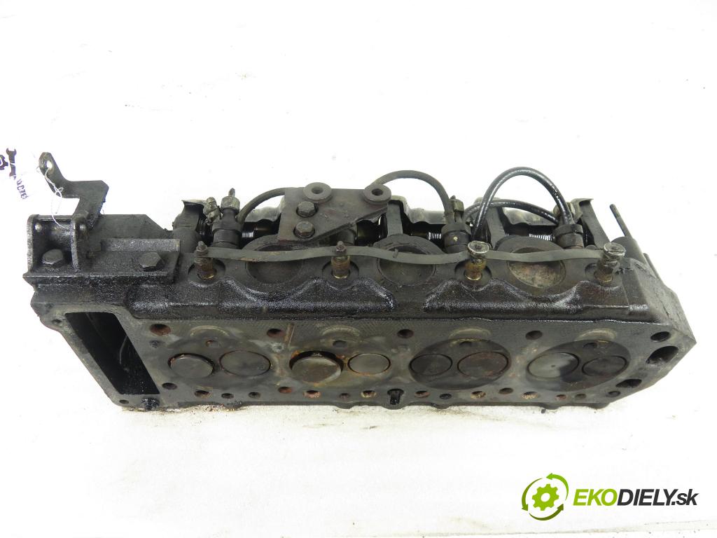 OPEL REKORD E (17_-19_, 11_, 14_, 16_) SEDAN 1977 44,00 2.1 D - 21 D 2068,00 (hlava 90088351