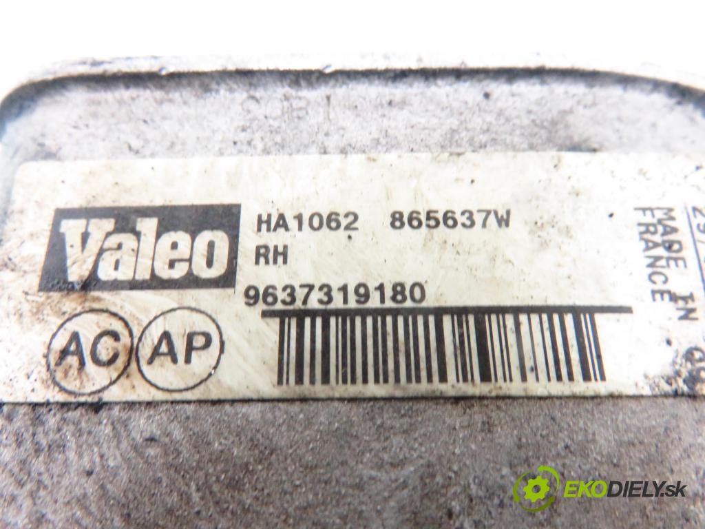 PEUGEOT 307 SW (3H) KOMBI 2002 66,00 2.0 HDI 90 - RHY (DW10TD) 1997,00 chladič oleja 9637319180