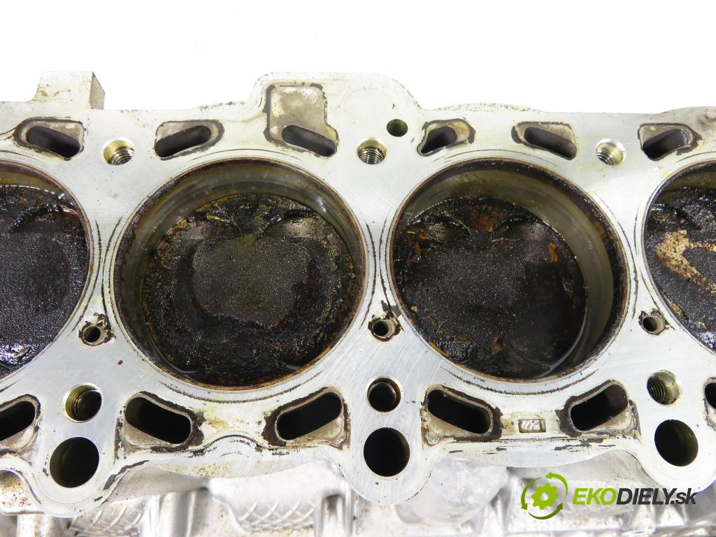 BMW 5 Touring (E39) KOMBI 2000 125,00 520 i - M54 B22 (226S1) 2171,00 JEDNOTKA: motora 7502903; M54B22 (Blok motoru)