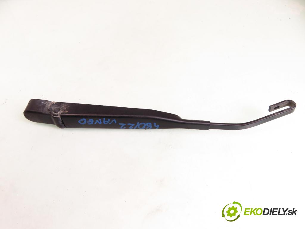 MERCEDES-BENZ VANEO (414) KOMBIVAN 2003 92,00 1.9 (414.700) - M 166.991 1898,00 RAMENO: stierače zadnej A4148200044