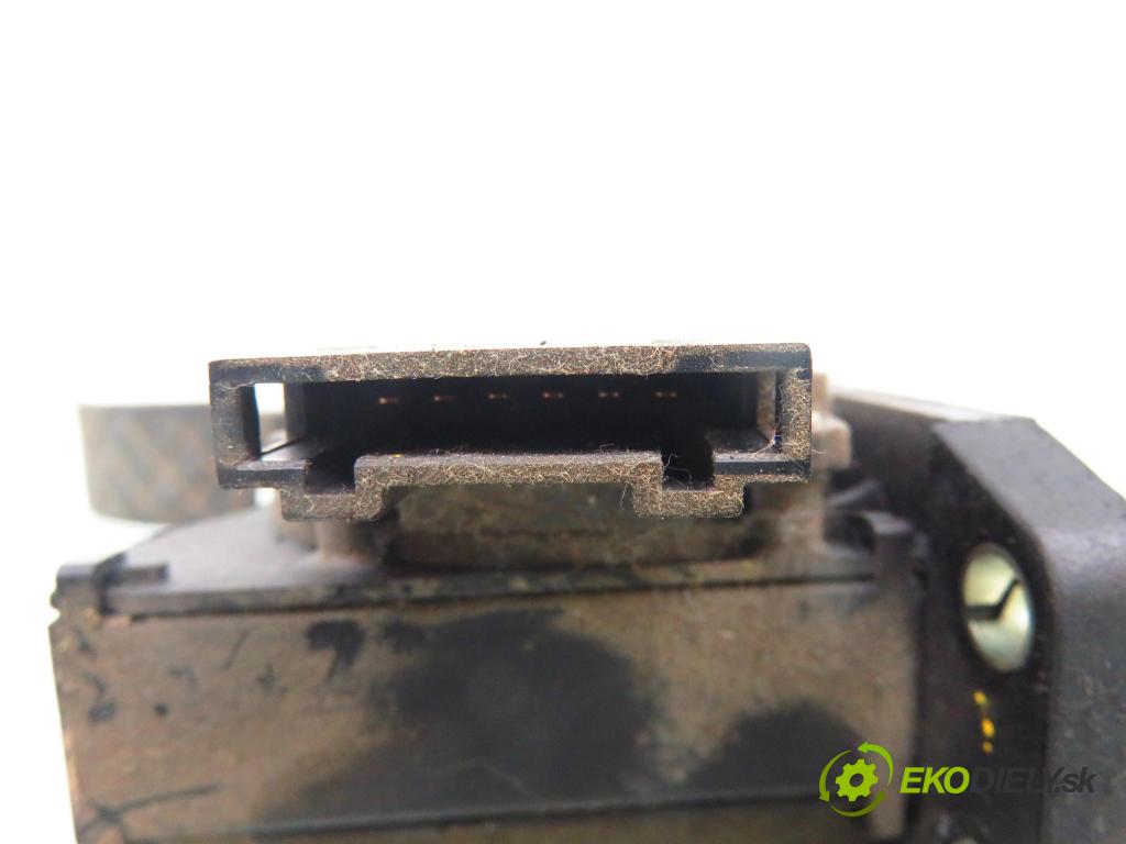 VW POLO (9N_) HB 2002 74,00 1.9 TDI - ATD 1896,00 Potenciometer plynu 0281002378 ; 6Q1721503 (Potenciometer plynového pedálu)