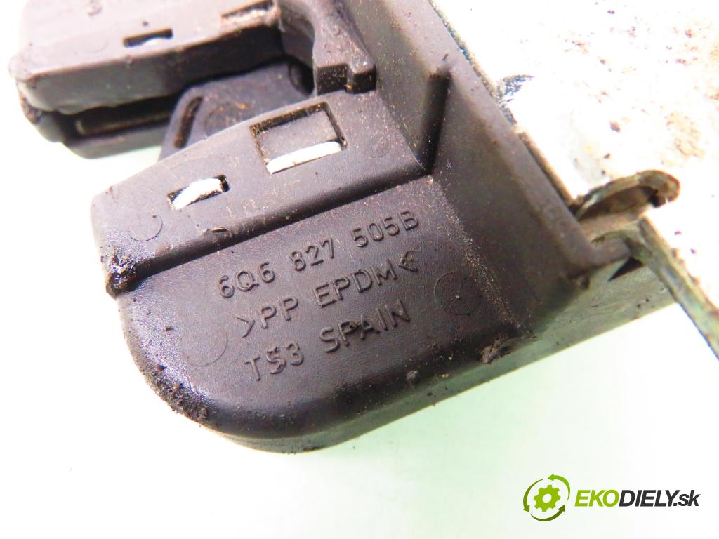 VW POLO (9N_) HB 2001 40,00 1.2 6V 54 - AWY 1198,00 zámok dveří kufr EL. 6Q6827505B