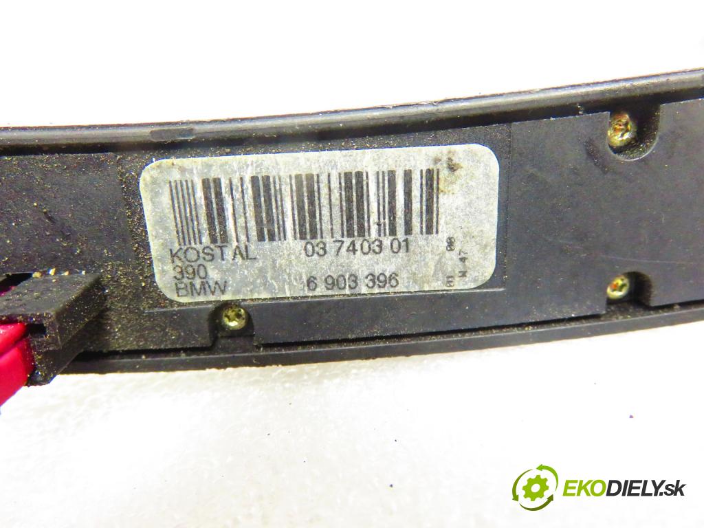 BMW 5 (E39) SEDAN 1999 135,00 3.0 530 d 184 - M57 D30 (306D1) 2926,00 přepínač tempomatu 8380274; 6903396