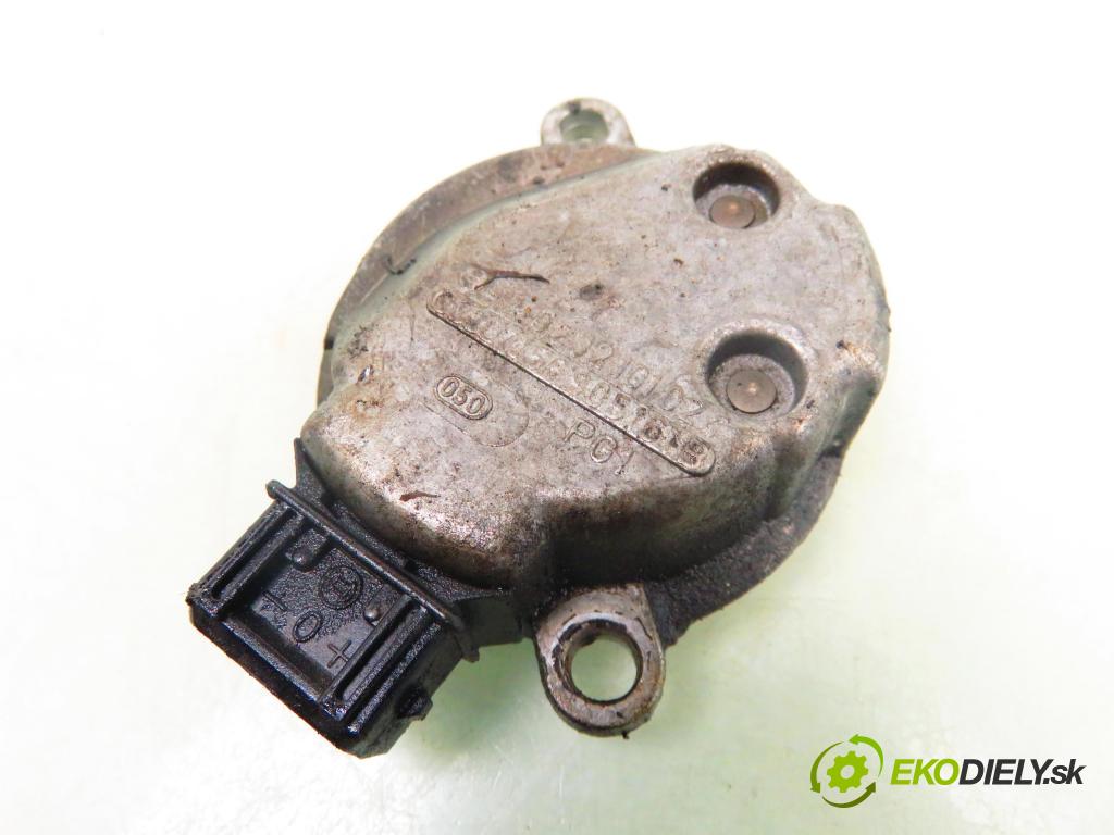 AUDI A4 (8D2, B5) SEDAN 1998 92,00 1.8 - ADR 1781,00 Snímač polohy vačky Vačkový hriadeľ: 0232101024 ; 058905161B