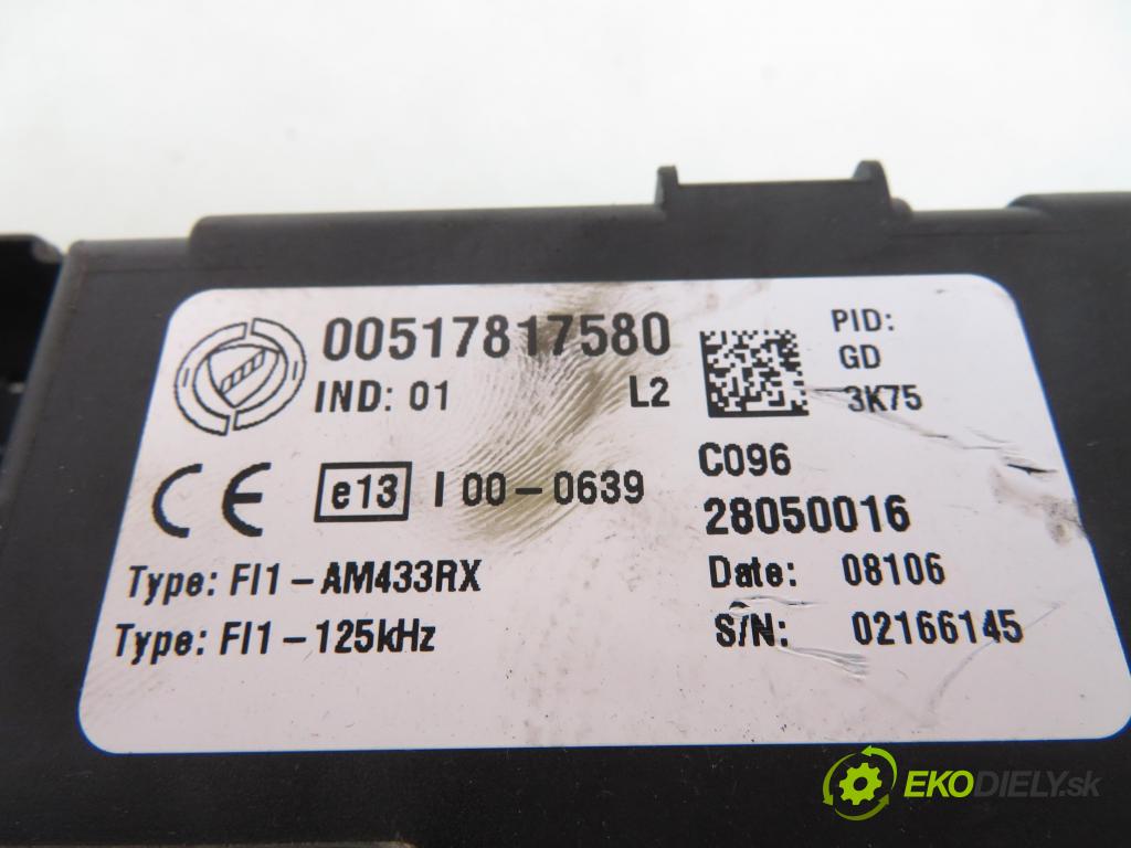 FIAT GRANDE PUNTO (199_) HB 2006 66,00 1.3 D Multijet 90 - 199 A3.000 1248,00 Skrinka POJISTKY: 00517817580