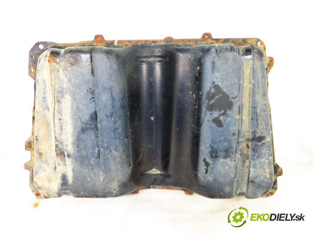 TOYOTA RAV 4 I (_A1_) TERENOWY 2000 99,00 2.0 16V DOHC 4WD 135 - 3S-FE 1998,00 Nádržka paliva benzín