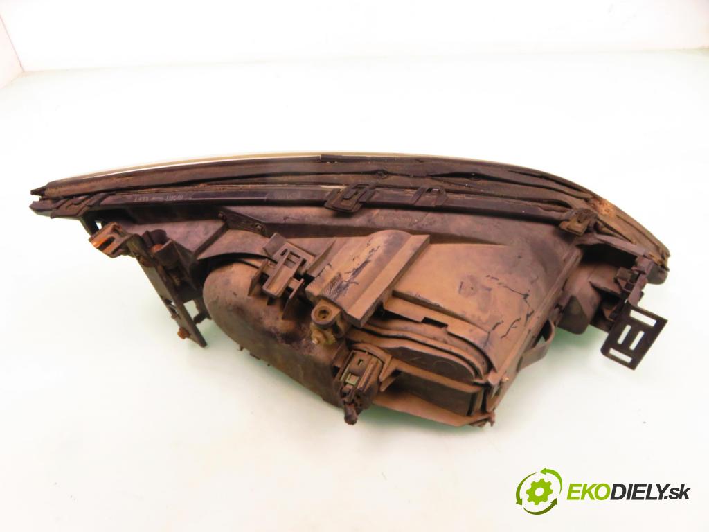 FORD MONDEO II Turnier (BNP) KOMBI 2000 85,00 1.8 i Zetec 115 - RKB 1796,00 Svetlo LP 0301174201 ; 1S7113006AL