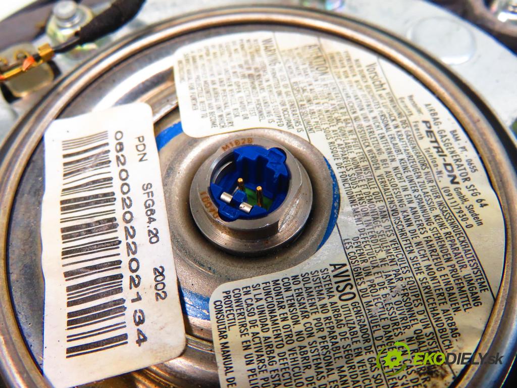 AUDI A6 Avant (4B5, C5) KOMBI 2002 132,00 2.5 TDI V6 180 quattro - AKE 2496,00 Volant  (Volanty)