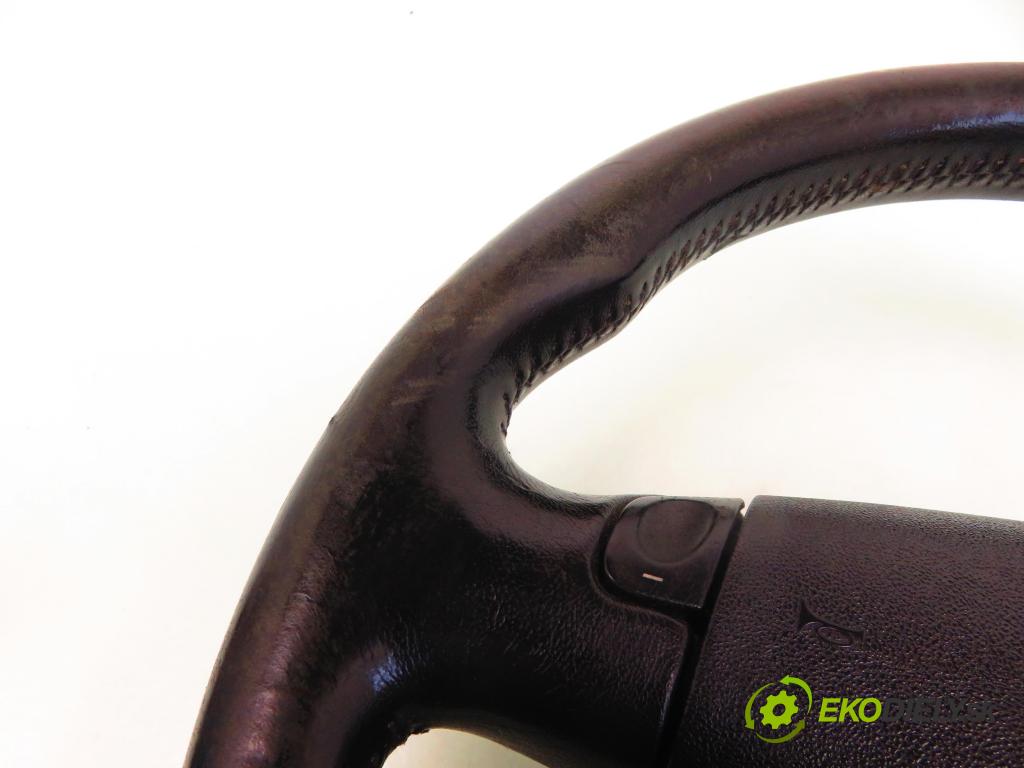 AUDI A6 Avant (4B5, C5) KOMBI 2002 132,00 2.5 TDI V6 180 quattro - AKE 2496,00 Volant  (Volanty)