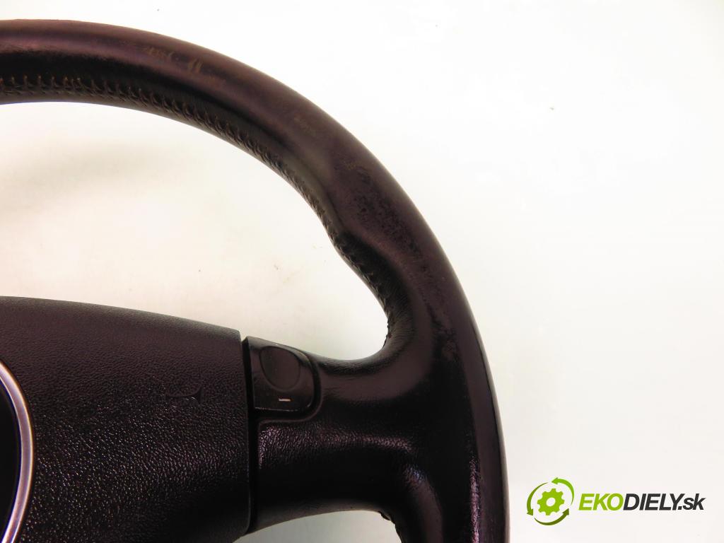 AUDI A6 Avant (4B5, C5) KOMBI 2002 132,00 2.5 TDI V6 180 quattro - AKE 2496,00 Volant  (Volanty)