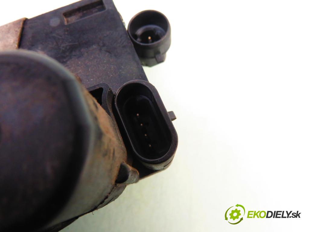 FIAT BRAVO I (182_) HB 1998 55,00 1.4 (182.AG) - 182 A5.000 1370,00 zámok