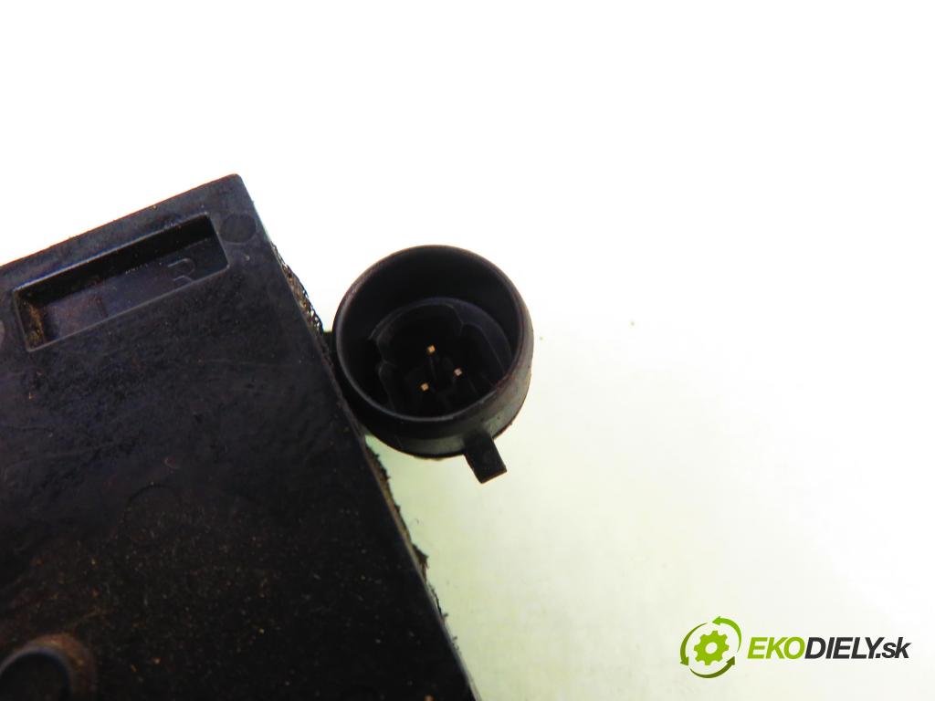 FIAT BRAVO I (182_) HB 1998 55,00 1.4 (182.AG) - 182 A5.000 1370,00 zámok