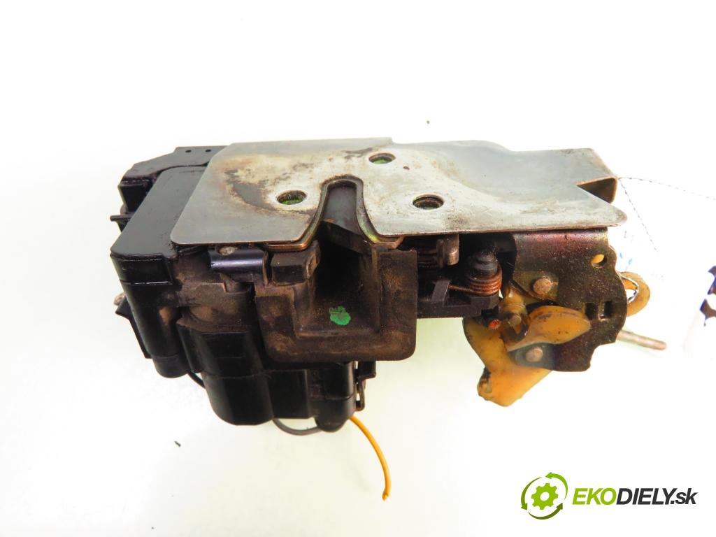 FIAT BRAVO I (182_) HB 1998 55,00 1.4 (182.AG) - 182 A5.000 1370,00 zámok