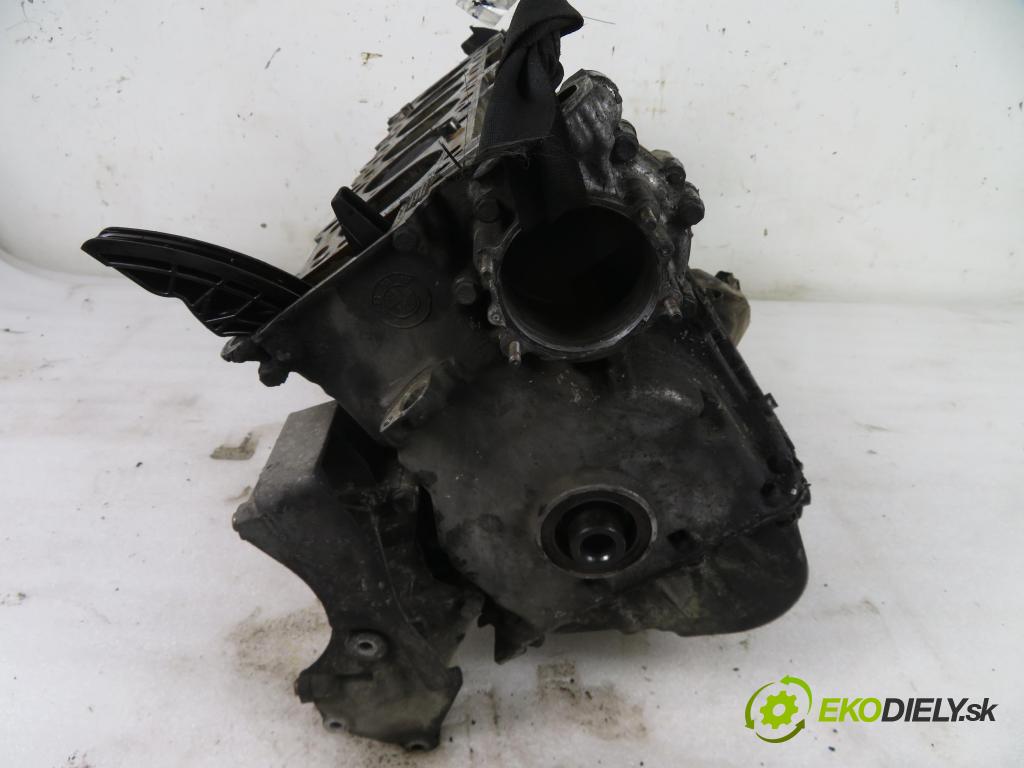 BMW 5 (E39) SEDAN 1996 100,00 520 i 136 - M52 B20 (206S3) 1991,00 blok Motor 1748450 (Blok motora)