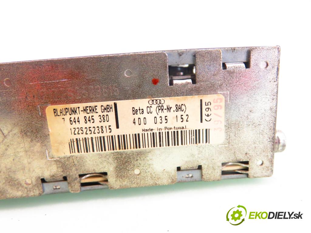AUDI A4 (8D2, B5) SEDAN 1995 66,00 1.9 TDI - 1Z 1896,00 RADIO Modul 4D0035152