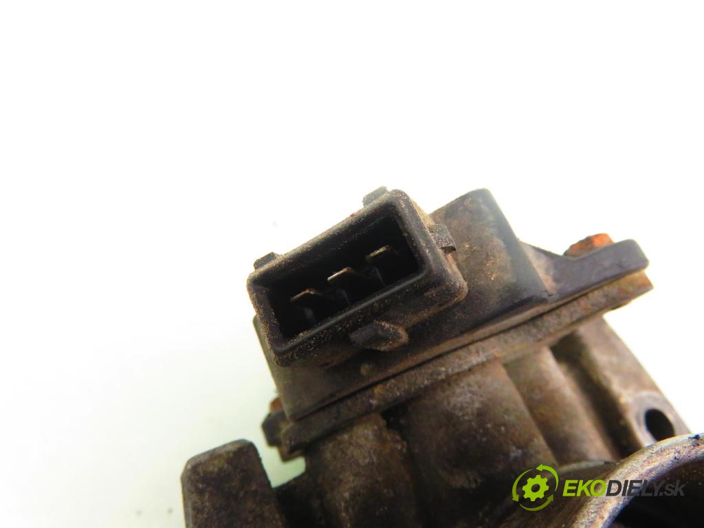 VOLVO 850 Kombi (LW) KOMBI 1995 103,00 2.4 - B 5252 2435,00 Škrtiaca klapka 0280122001  (Škrtiaca klapka)