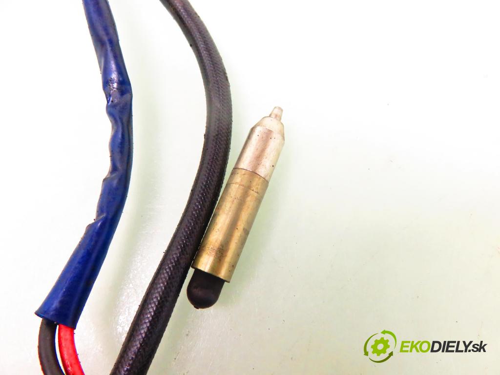 NISSAN TERRANO II (R20) TERENOWY 1998 85,00 2.4 4WD - KA24E 2389,00 Motorček krokový (Motorček krokový)