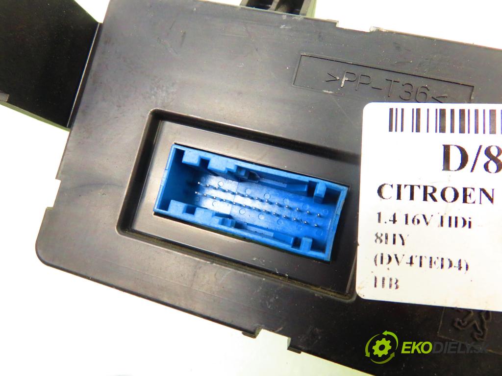 CITROEN C3 I (FC_) HB 2003 66,00 1.4 16V HDi - 8HY (DV4TED4) 1398,00 Panel kúrenia KLIMATRONIK 96377774XT
