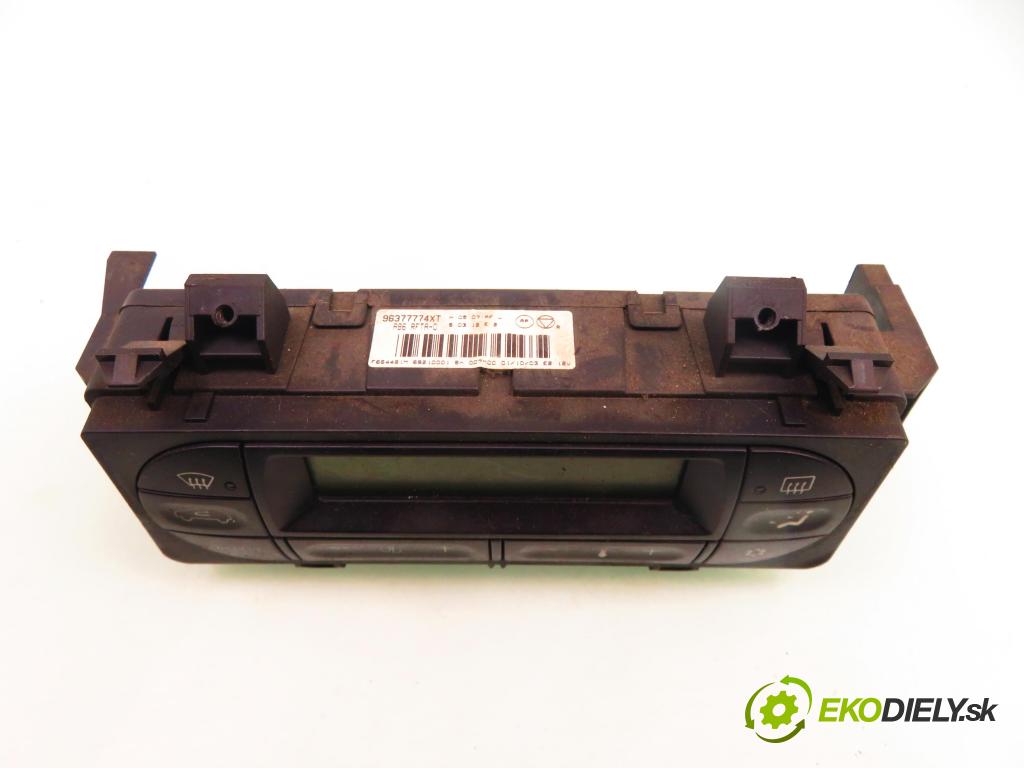 CITROEN C3 I (FC_) HB 2003 66,00 1.4 16V HDi - 8HY (DV4TED4) 1398,00 Panel kúrenia KLIMATRONIK 96377774XT
