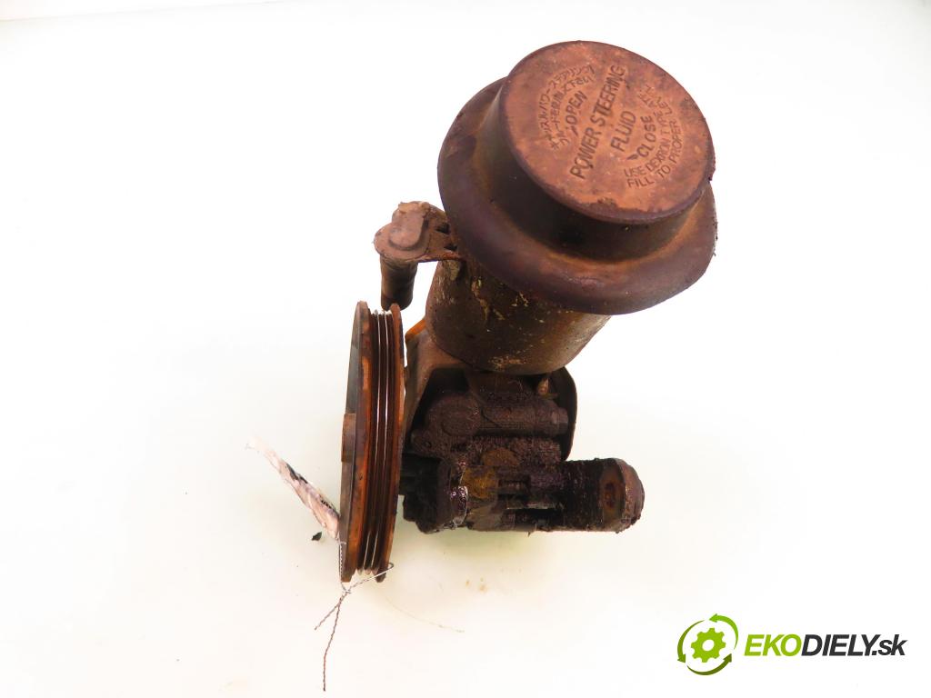 TOYOTA YARIS (_P1_) HB 2001 63,00 1.3 VVTi 86 - 2NZ-FE 1299,00 pumpa servočerpadlo  (Servočerpadlo)