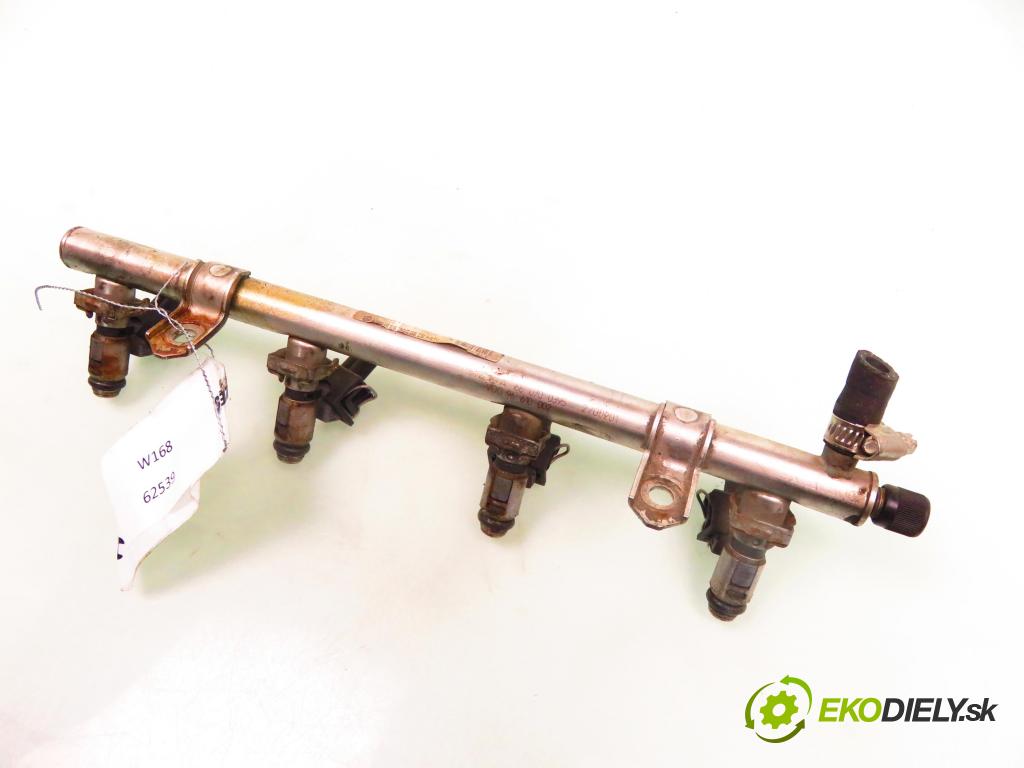 MERCEDES-BENZ VANEO (414) KOMBIVAN 2003 92,00 1.9 (414.700) - M 166.991 1898,00 Lišta vstrekovacia A1660700395; 96610002 (Vstrekovacie lišty)