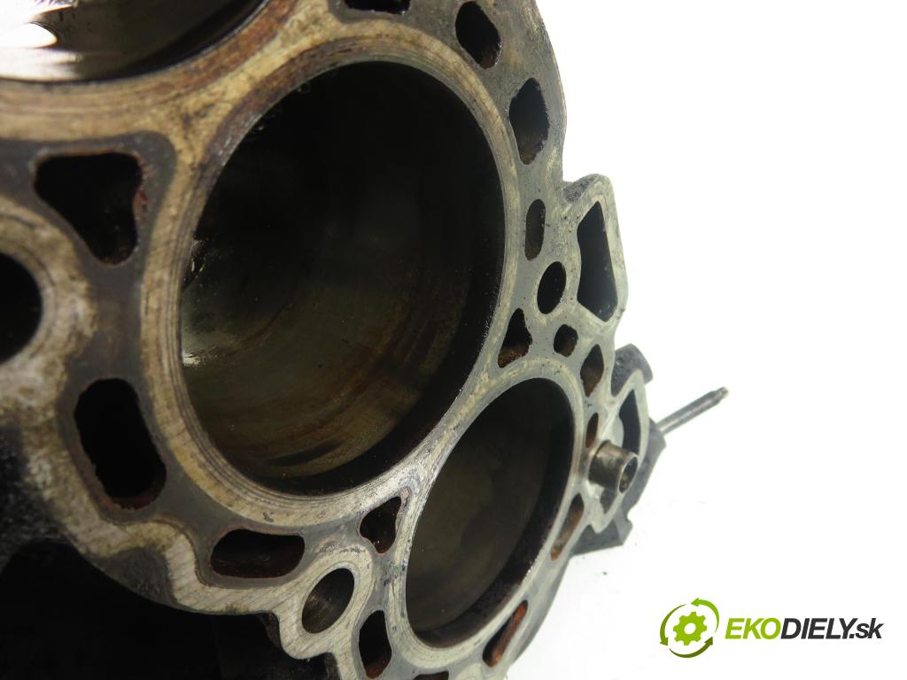 PEUGEOT 407 coupe (6C_) COUPE 2007 150,00 2.7 HDi - UHZ (DT17) 2720,00 blok Motor 5U3Q6015AD (Blok motora)