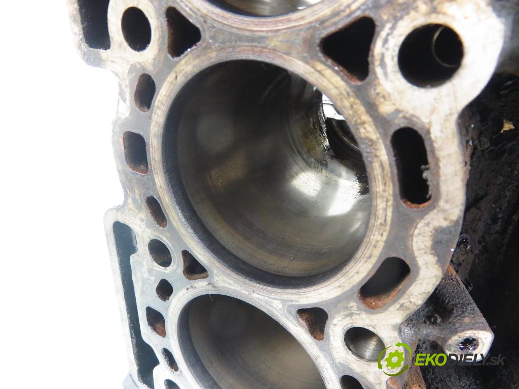 PEUGEOT 407 coupe (6C_) COUPE 2007 150,00 2.7 HDi - UHZ (DT17) 2720,00 blok Motor 5U3Q6015AD (Blok motora)