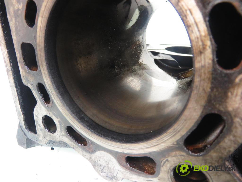 PEUGEOT 407 coupe (6C_) COUPE 2007 150,00 2.7 HDi - UHZ (DT17) 2720,00 blok Motor 5U3Q6015AD (Blok motora)