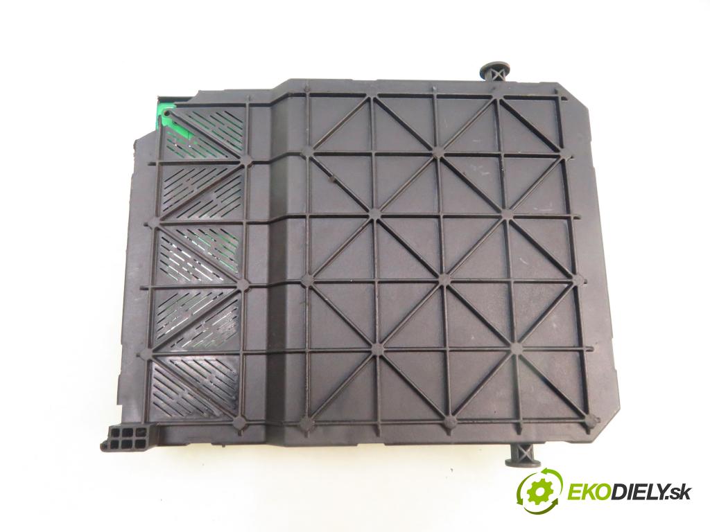 CITROEN C3 I (FC_) HB 2003 44,00 1.1 i - HFX (TU1A) 1124,00 MODUL BSI S118085100; 9650585880
