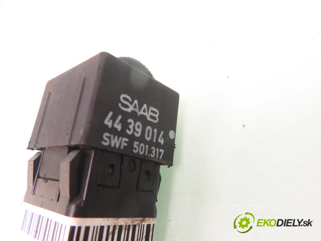 SAAB 9000 LIFTBACK 1995 125,00 2.3 -16 CSE Eco Power 170 - B234E 2290,00 prepínač vyhrievania sedačky 4439014