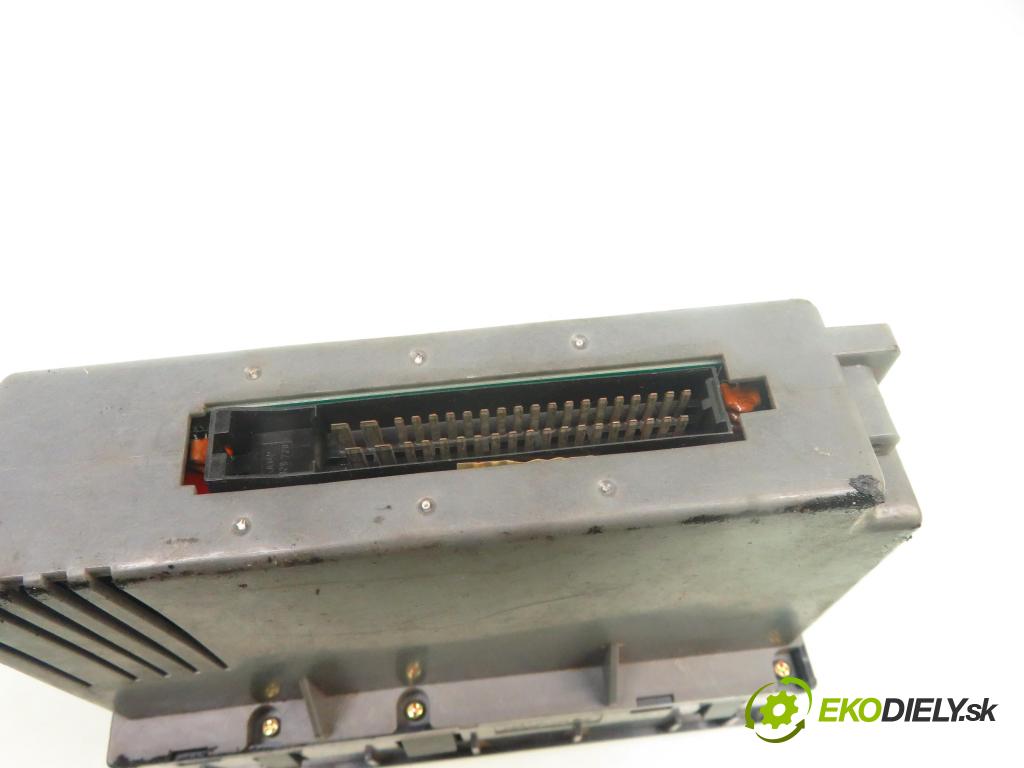 SAAB 9000 LIFTBACK 1995 125,00 2.3 -16 CSE Eco Power 170 - B234E 2290,00 Panel kúrenia KLIMATRONIK 4383790