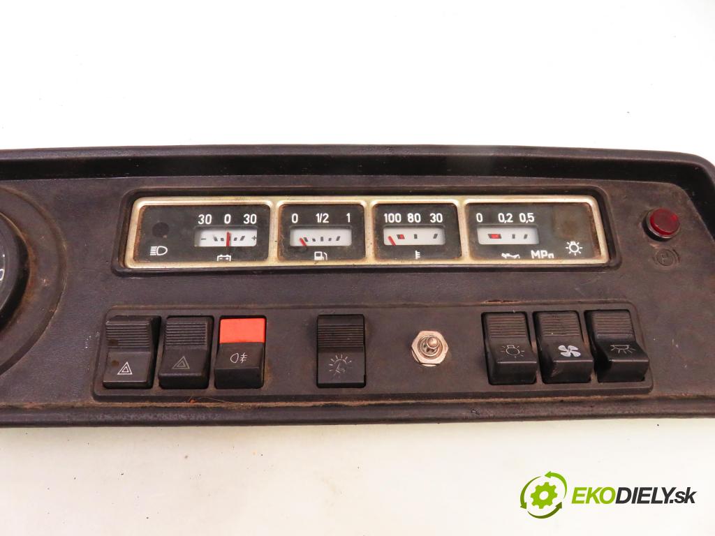 FSO-FSC ZUK KABINA/PLATFORMA 1990 40,00 2.1 2120,00 Prístrojovka na ODKAZ: