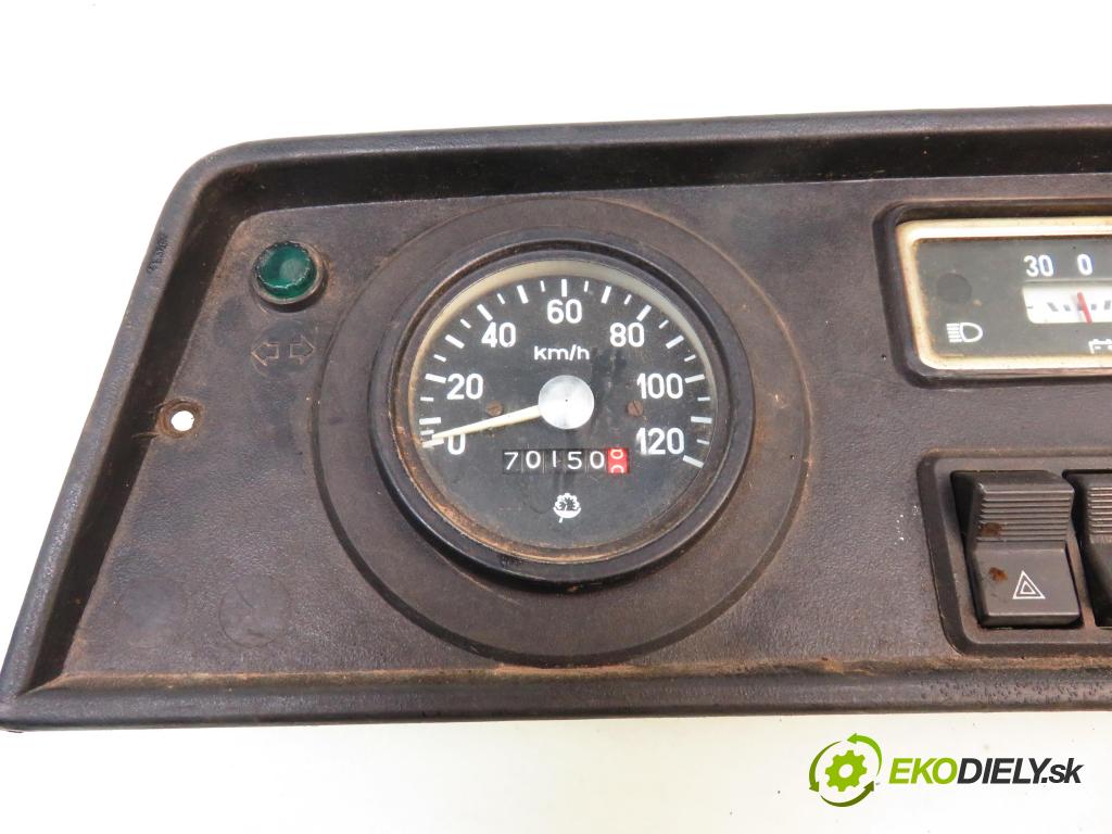 FSO-FSC ZUK KABINA/PLATFORMA 1990 40,00 2.1 2120,00 Prístrojovka na ODKAZ: