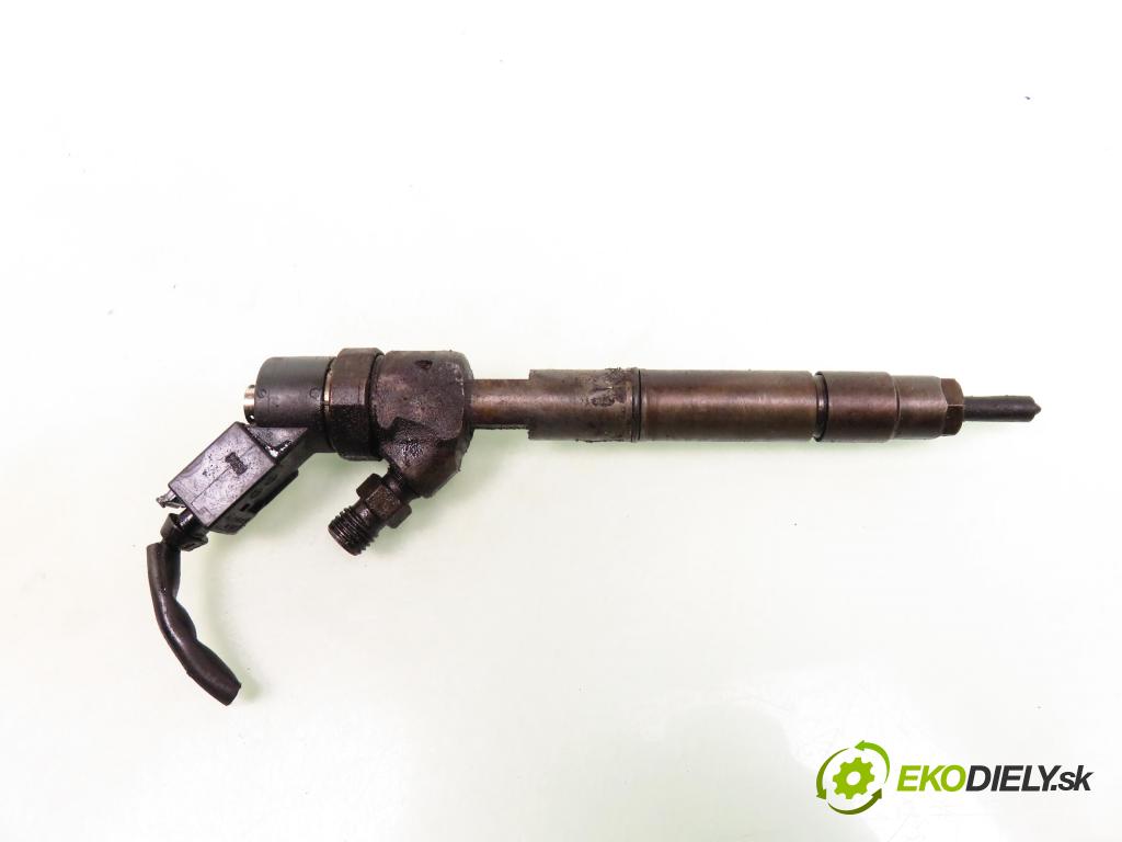 MERCEDES-BENZ KLASA A (W168) HB 2001 70,00 A 170 CDI 95 - OM 668.942 1689,00 vstrekovač 0445110015; A6680700687 (Vstrekovače)