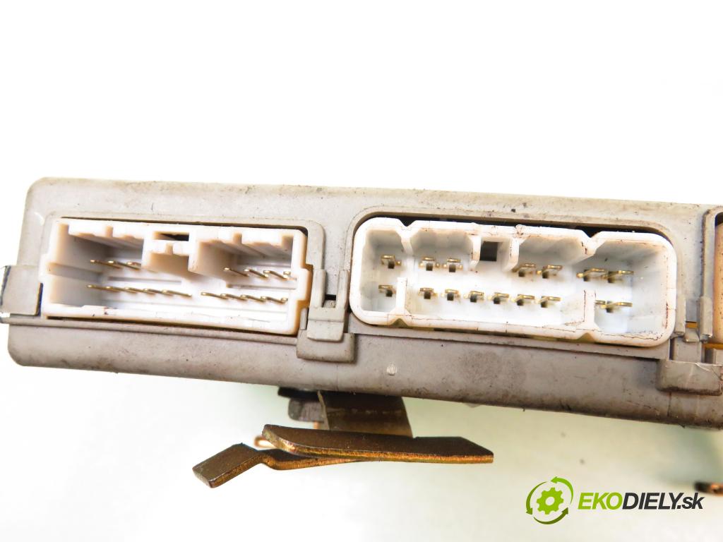 VOLVO V40 Kombi (645) KOMBI 2003 90,00 1.8 122 - B 4184 S2 1783,00 MODUL komfortu 30896698; 3817900220