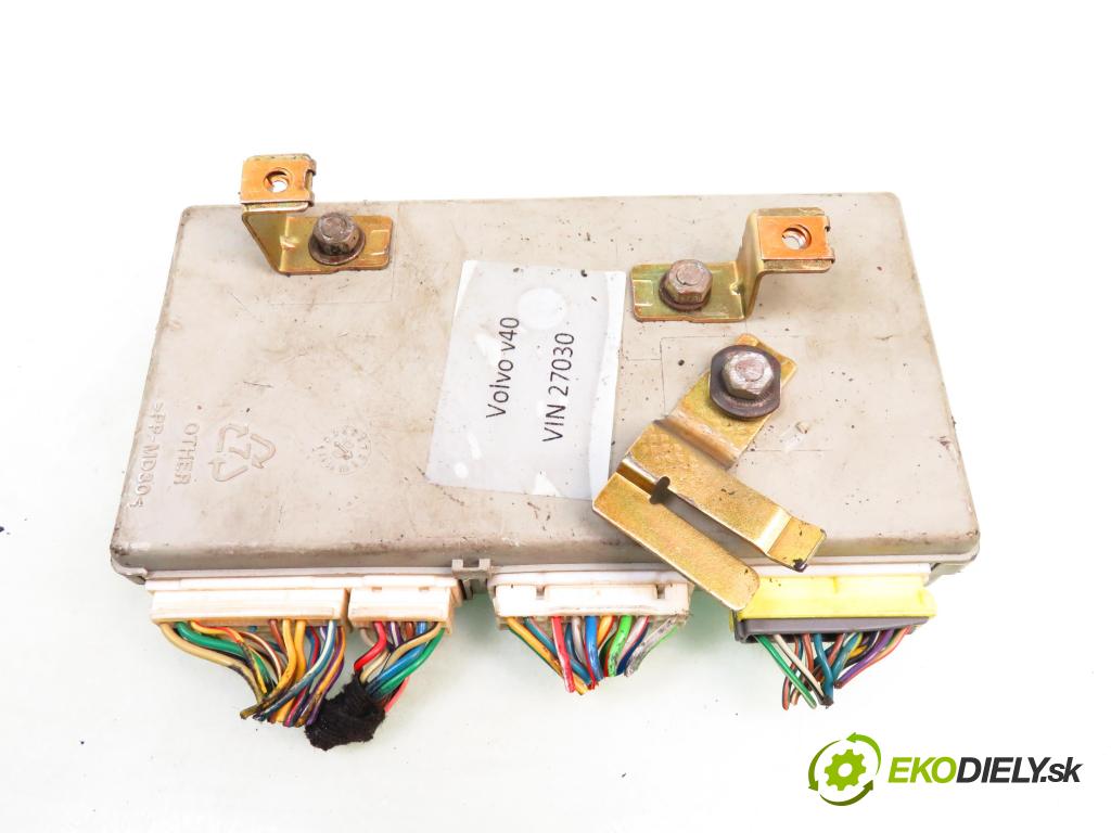 VOLVO V40 Kombi (645) KOMBI 2003 90,00 1.8 122 - B 4184 S2 1783,00 MODUL komfortu 30896698; 3817900220
