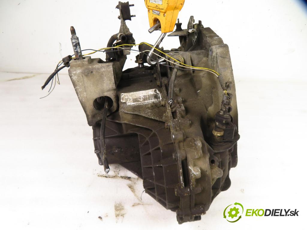 RENAULT ESPACE III (JE0_) MINIVAN 2001 83,00 2.2 12V TD (JE0E, JE0H, JE0P) - G8T 716 2188,00 Prevodovka MANUALNA 7700599977