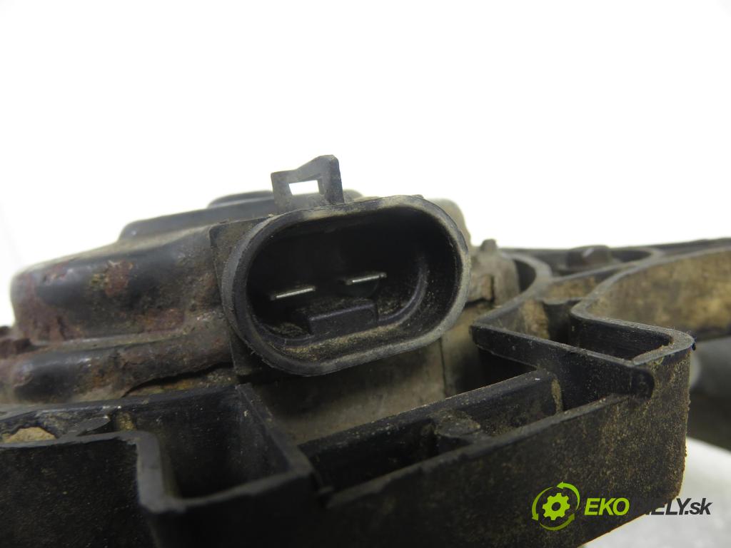 LAND ROVER FREELANDER (L314) SUV 2000 72,00 2.0 DI 4x4 - 20 T2N 1994,00 Ventilátor chladič vody 8240227