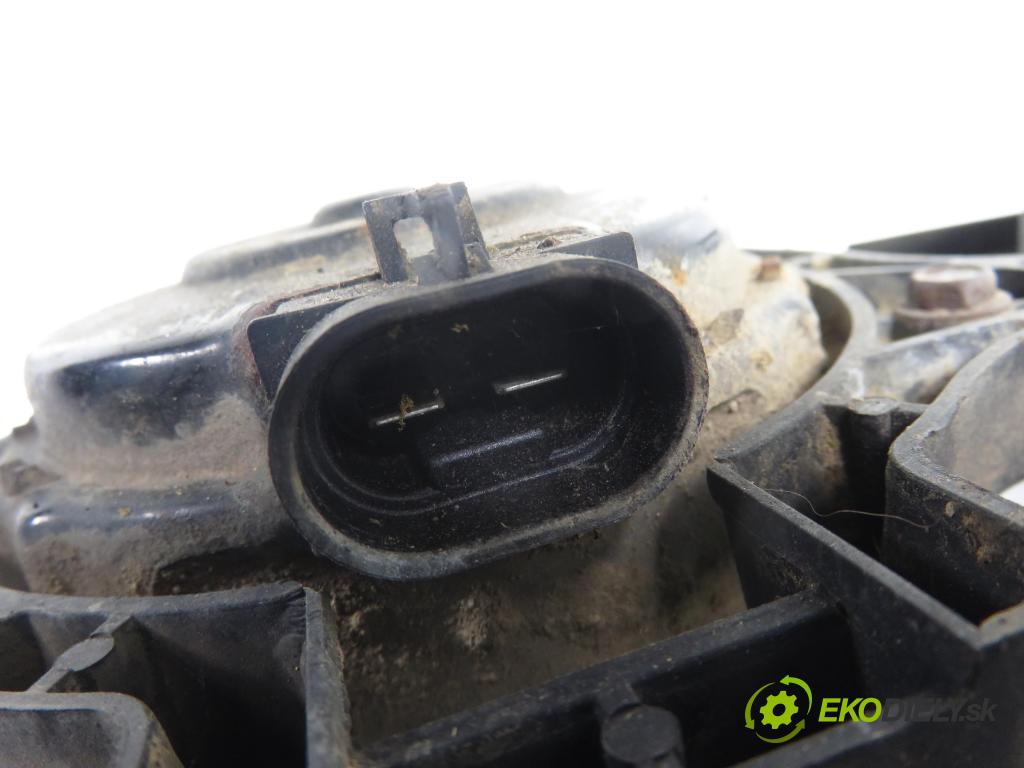LAND ROVER FREELANDER (L314) SUV 2000 72,00 2.0 DI 4x4 - 20 T2N 1994,00 Ventilátor chladič vody 8240227
