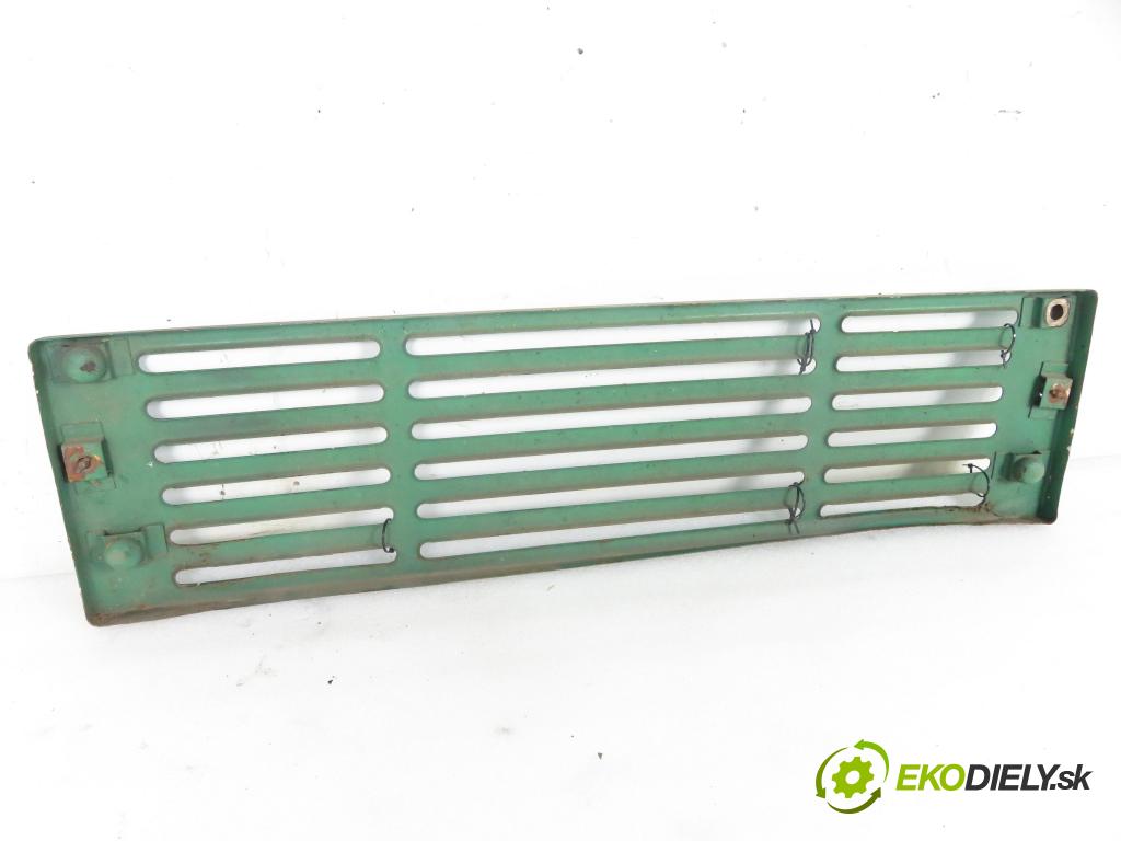 FSC STAR 742 4X2 KABINA/PLATFORMA 1997 80,00 4CT107 4360,00 Mriežka / maska