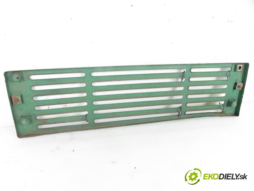 FSC STAR 742 4X2 KABINA/PLATFORMA 1997 80,00 4CT107 4360,00 Mriežka / maska