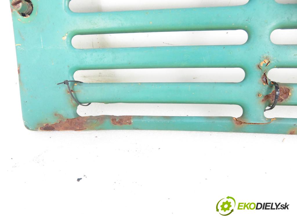 FSC STAR 742 4X2 KABINA/PLATFORMA 1997 80,00 4CT107 4360,00 Mriežka / maska