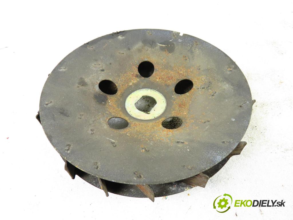 FIAT 126 (126_) HB 1991 18,00 650 652,00 Ventilátor chladič vody