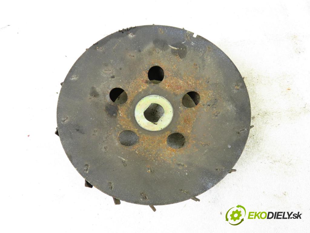 FIAT 126 (126_) HB 1991 18,00 650 652,00 Ventilátor chladič vody