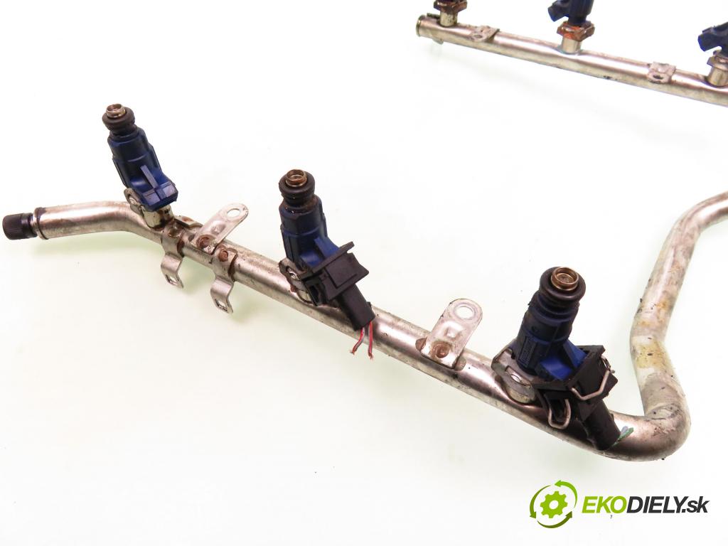 MERCEDES-BENZ KLASA E (W210) KOMBI 2000 162,00 E 320 (210.055) - M 104.995 3199,00 Lišta vstrekovacia 0280151080; A1120700595; A1120780149 (Vstrekovacie lišty)