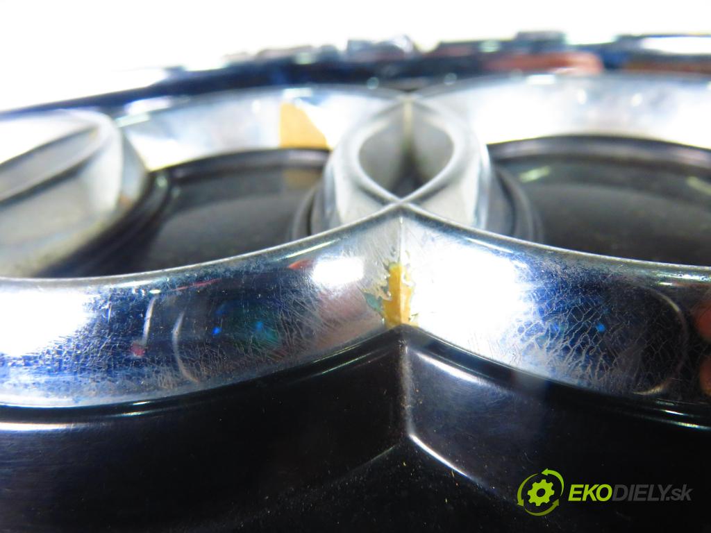 AUDI A2 (8Z0) HB 2003 81,00 1.6 FSI - BAD 1598,00 kapota LY9B