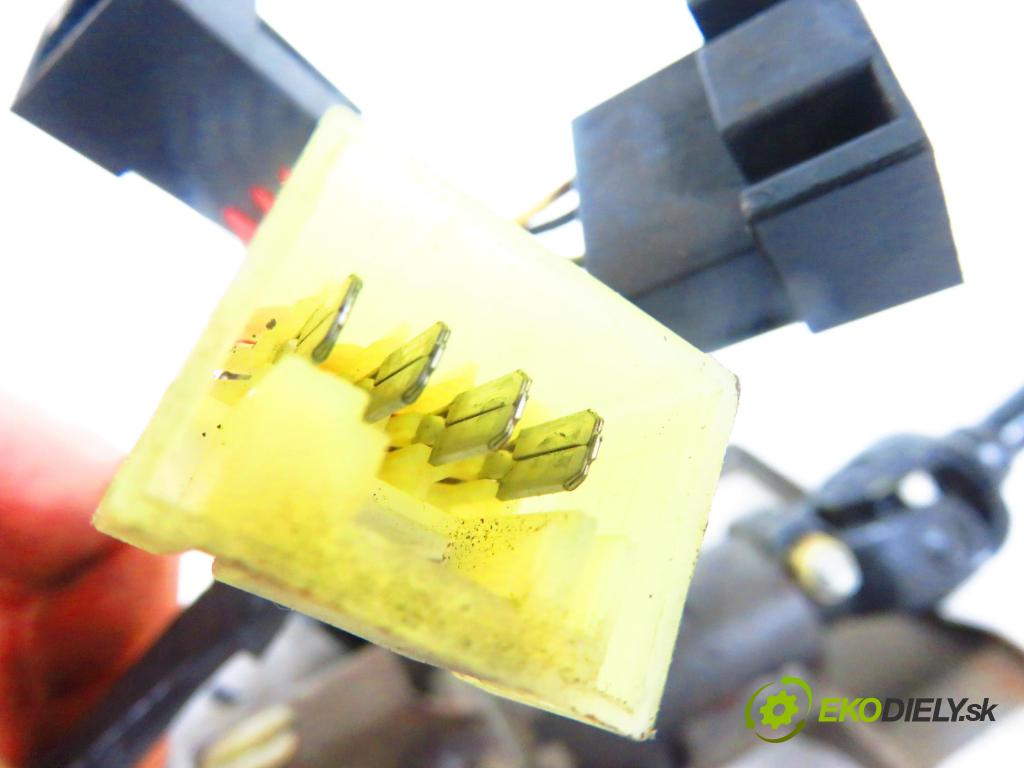 FIAT CINQUECENTO (170_) HB 1996 29,00 0.9 i.e. S (170AF, 170CF) - 1170 A1.046 899,00 Hriadeľ, tyč volantu  (Tyče riadenia (volantu))